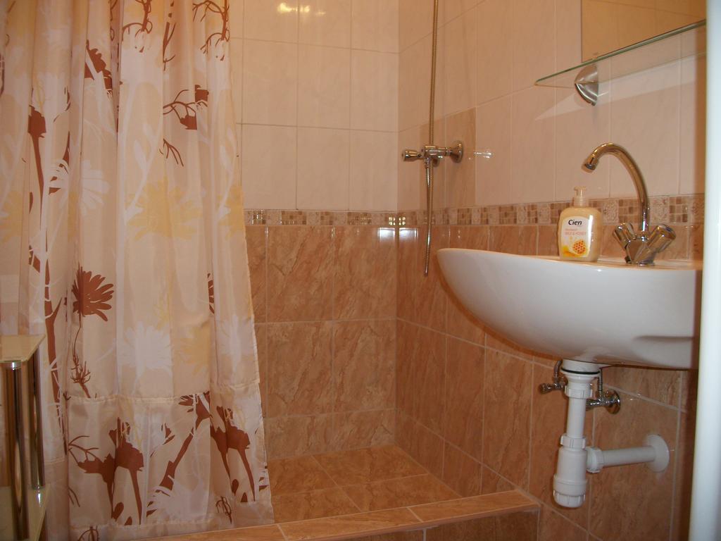 Éden II. Hotel Miskolc Eksteriør billede
