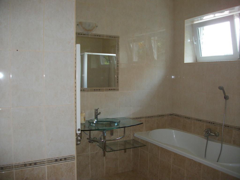 Éden II. Hotel Miskolc Eksteriør billede