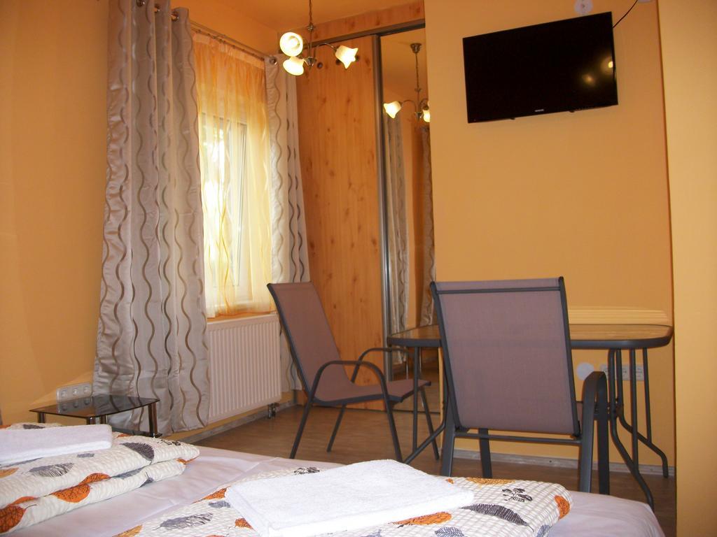 Éden II. Hotel Miskolc Eksteriør billede