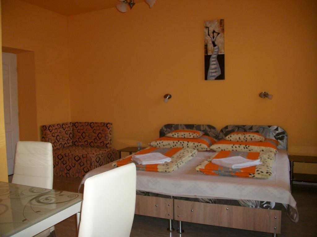 Éden II. Hotel Miskolc Eksteriør billede