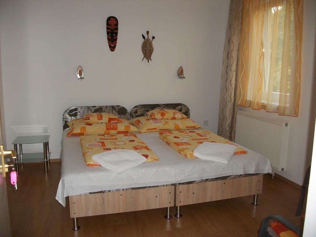 Éden II. Hotel Miskolc Eksteriør billede