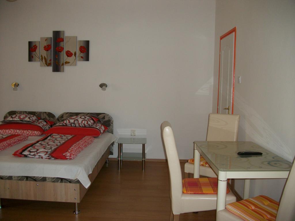Éden II. Hotel Miskolc Eksteriør billede