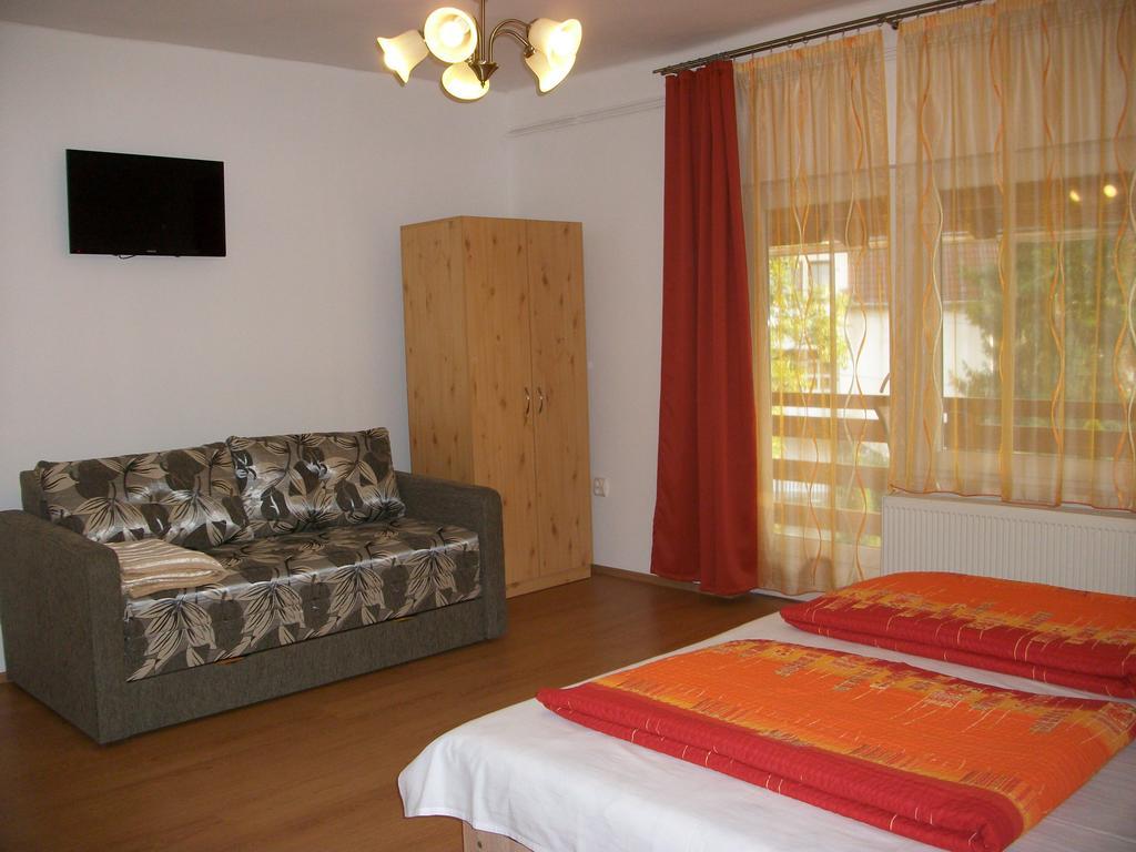 Éden II. Hotel Miskolc Eksteriør billede