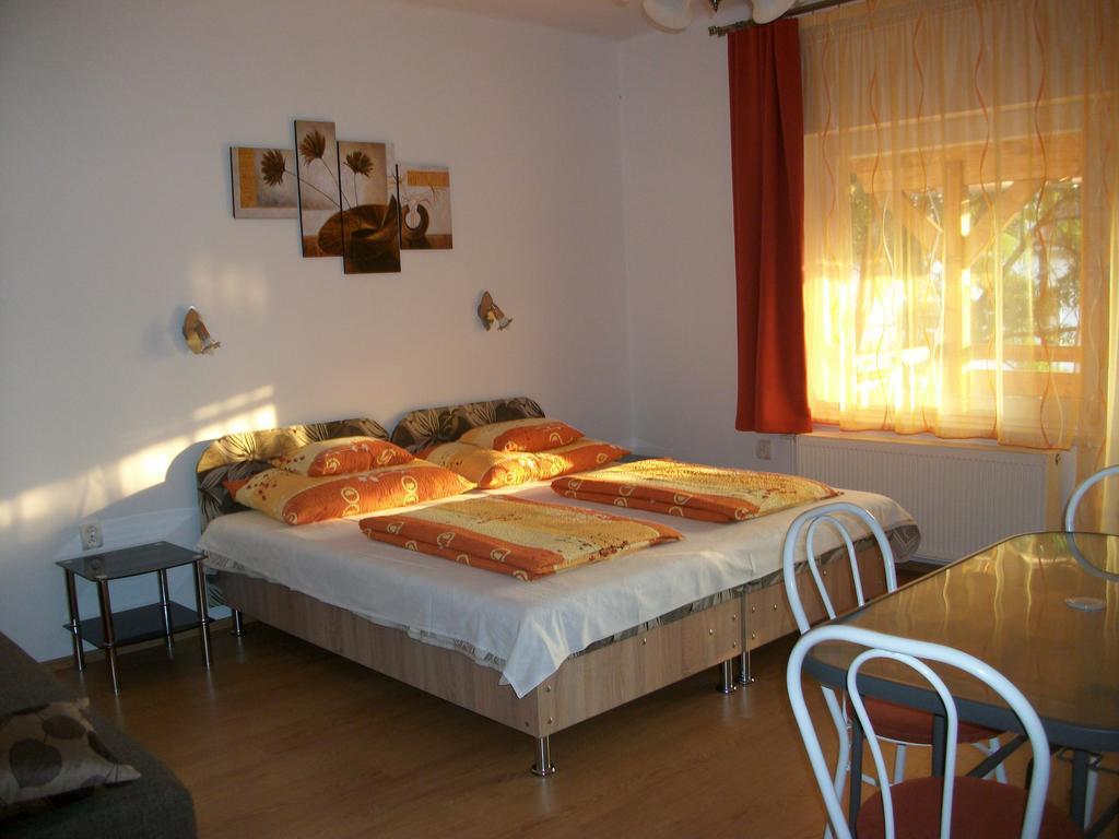 Éden II. Hotel Miskolc Eksteriør billede