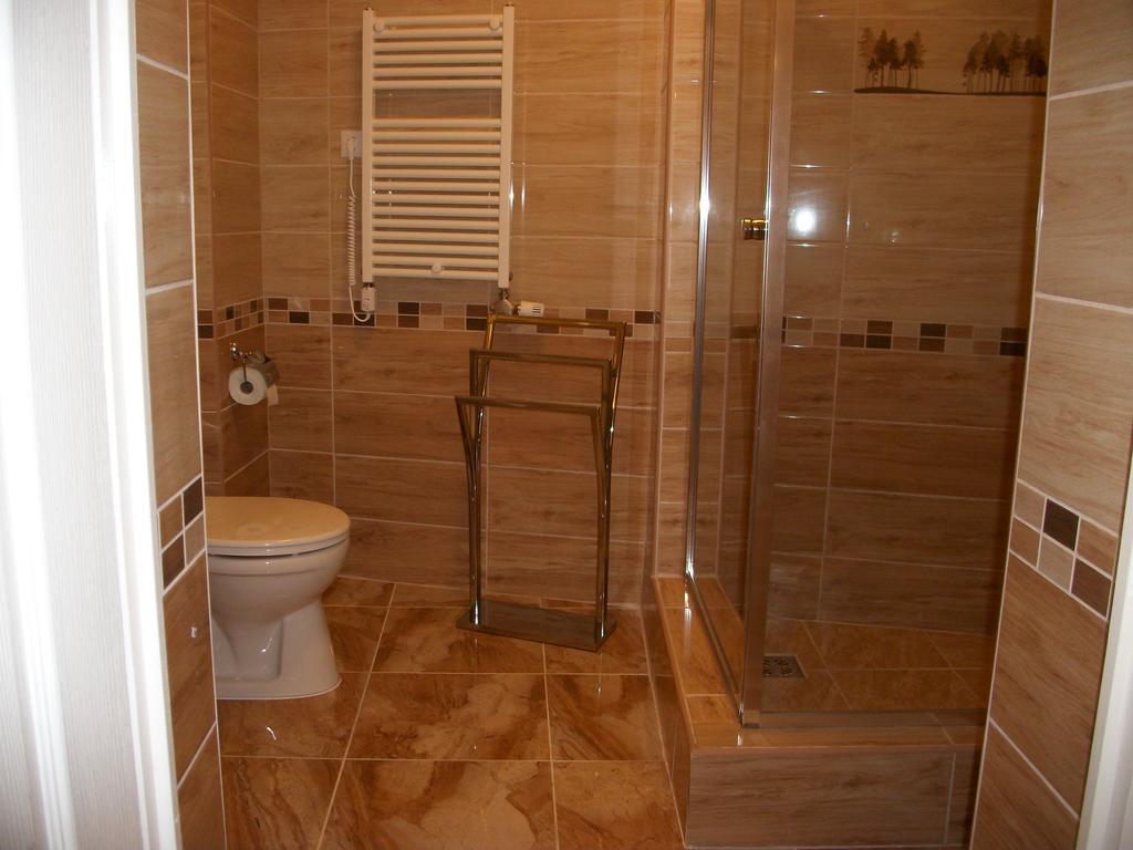 Éden II. Hotel Miskolc Eksteriør billede
